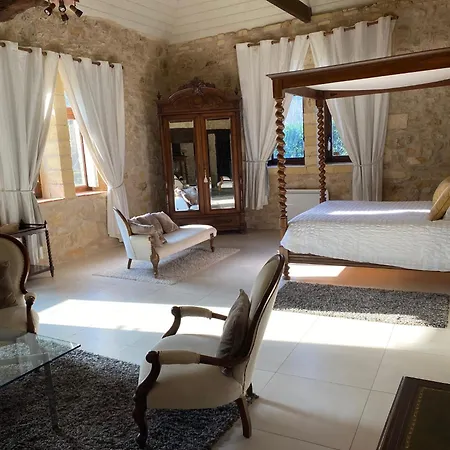 Manoir La Barriere - Lot Alojamento de Acomodação e Pequeno-almoço 4*